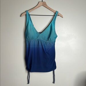 TYR Swimsuit Top Blue Gradient Women's Top 12